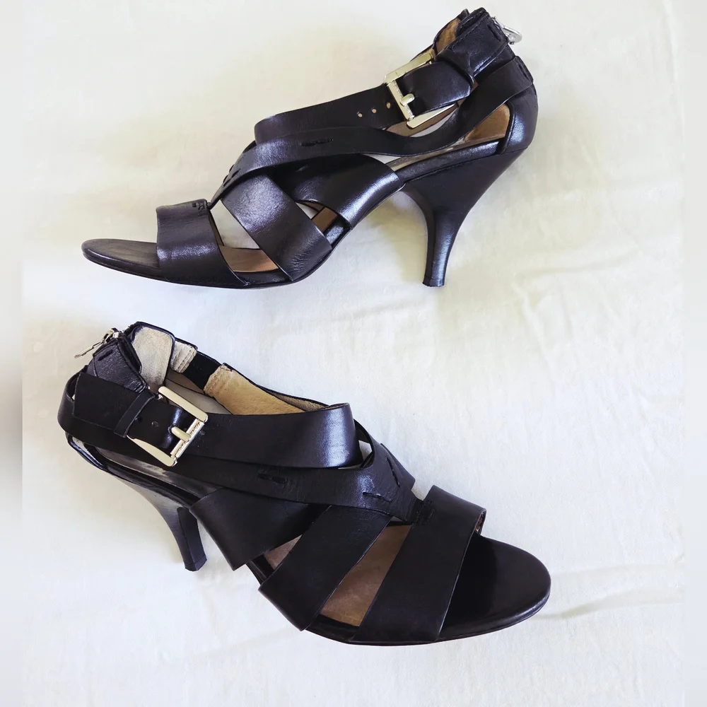 Michael Kors ✨️ Zoe Black Leather Women's Sandals Size 10